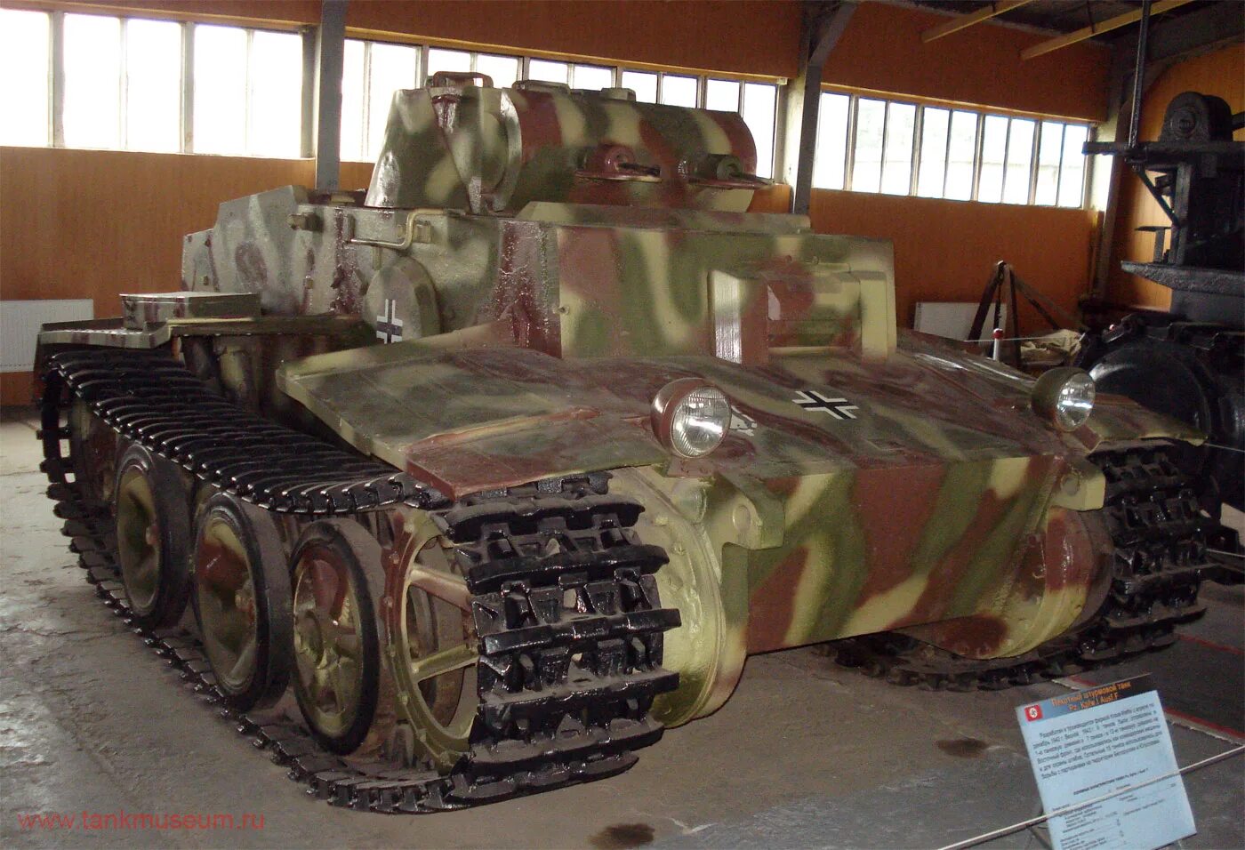 Tank series. T1f танк. Немецкий танк т-1. Т1 танк вермахта. PZ 1 F.
