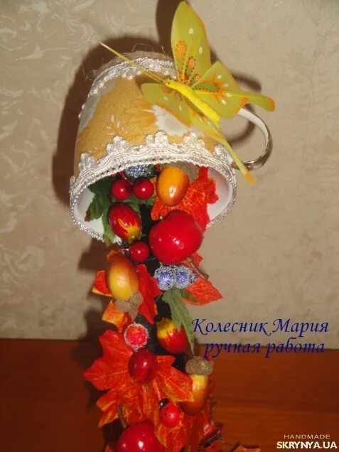 Осенняя парящая. Осенняя парящая. Парящая чашка осенняя. Осенние топиарии. Осенние поделки из чашки.
