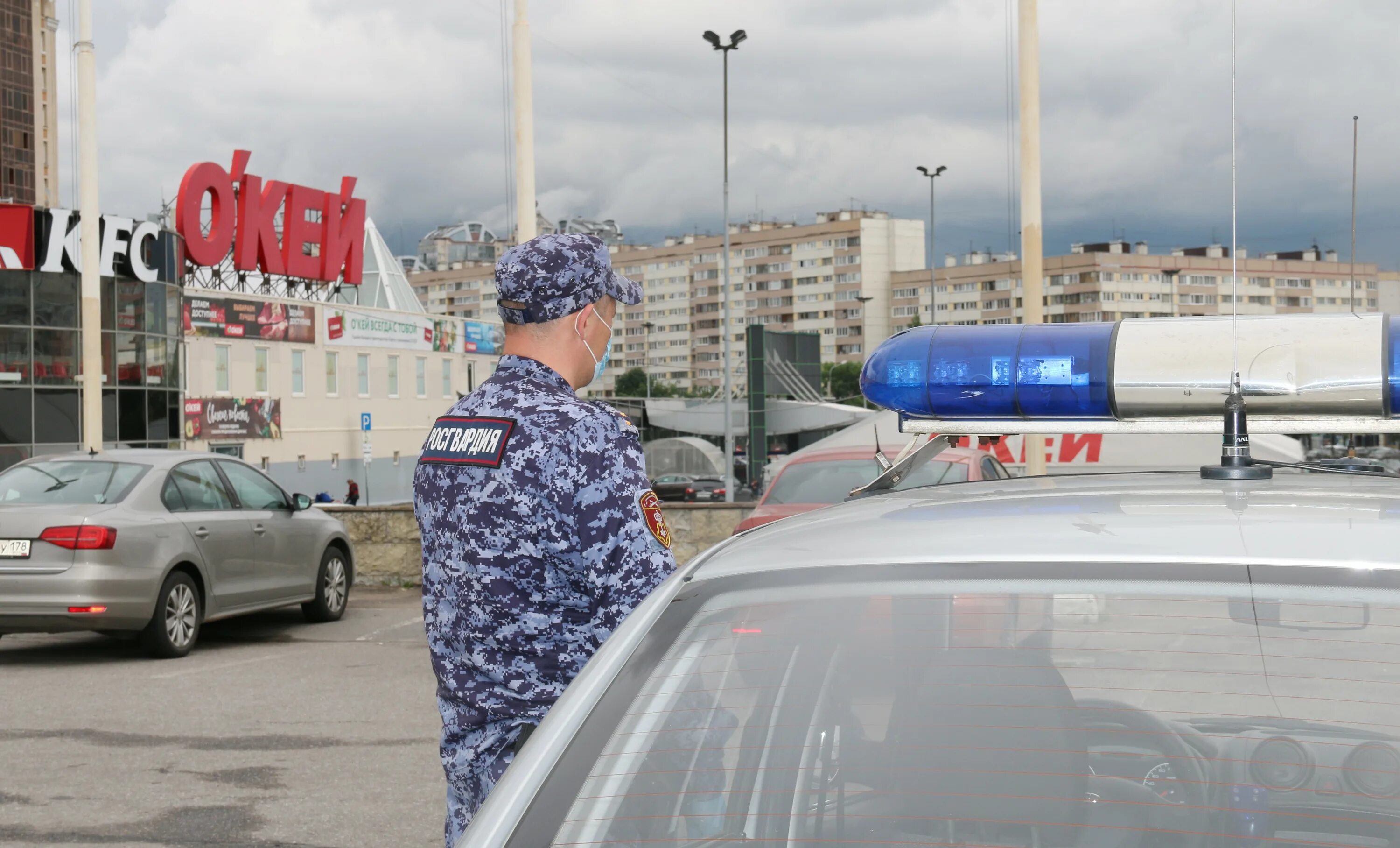 Сторож работа петербург. Ово по Красносельскому району Санкт-Петербурга. Тревожная кнопка Росгвардии ово. Патрулирование магистрального шоссе. Отдел охраны общественного порядка Санкт-Петербурга.