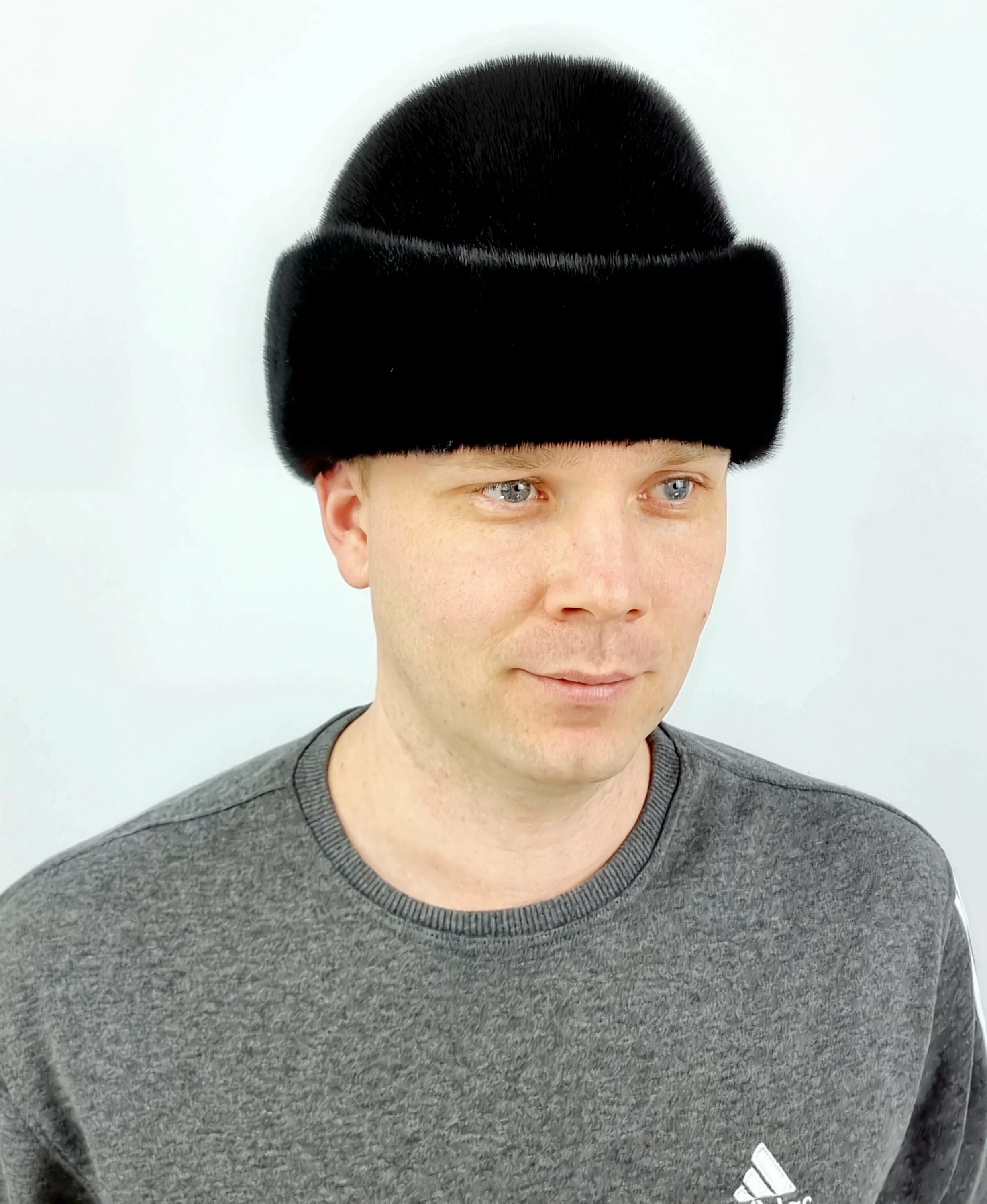 каракулевая шапка пирожок. шапочка пирожком. шапка пирожок мужская. шапочка пирожком. советская шапка пирожок.