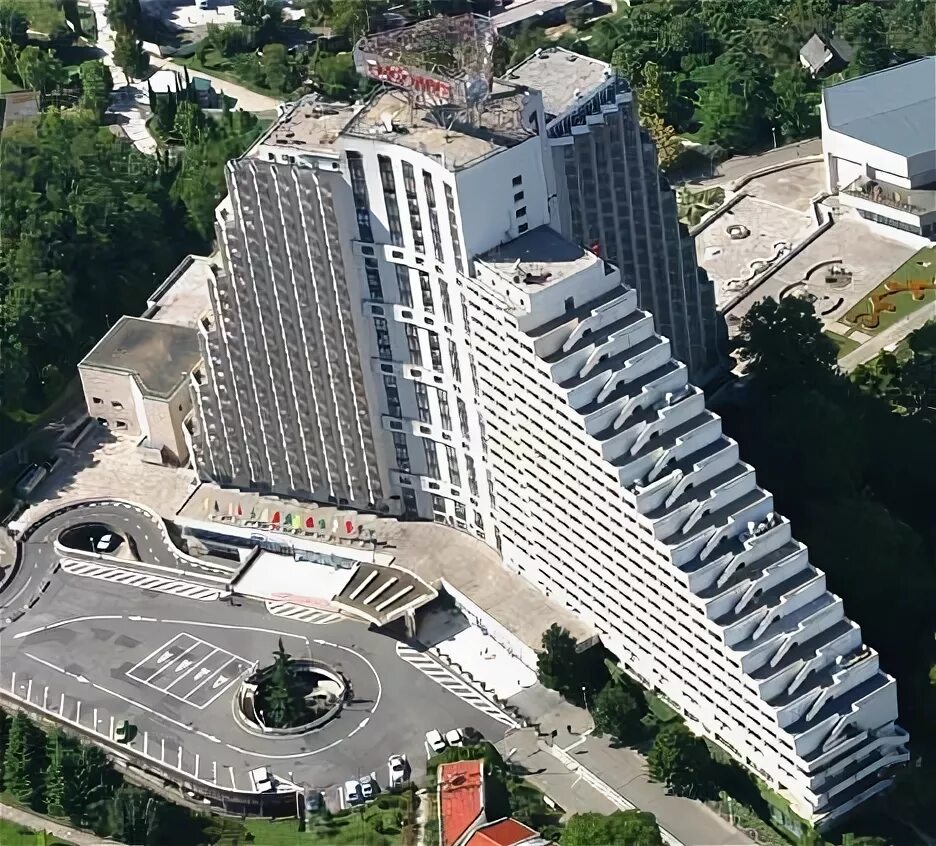 малыхин дмитрий вячеславович дагомыс. дом культуры дагомыс. школа 82 сочи дагомыс учителя. дагомыс в 2004 году. ген директор ок дагомыс.