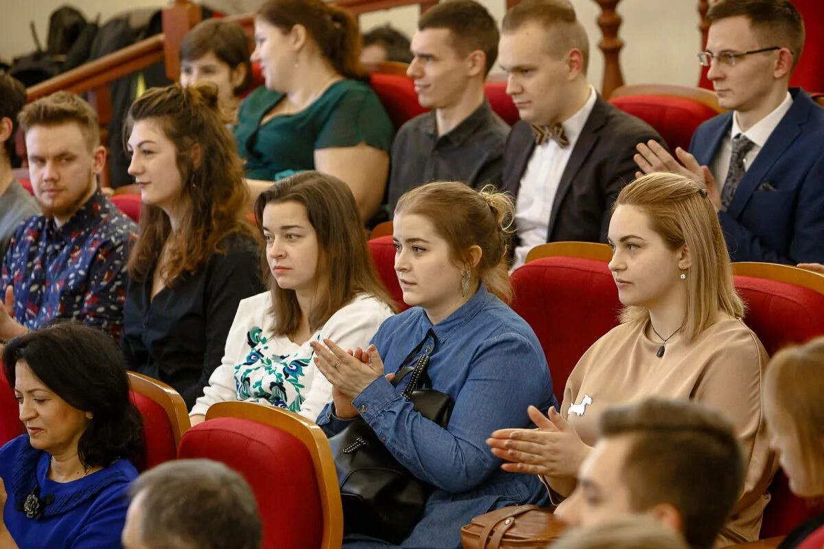 Образование психология спб. Педиатрический университет Псков. Педиатрический университет Кафедра клинической психологии. Санкт Петербург вуз клиническая психология. Выпуск педиатрической Академии 2007.