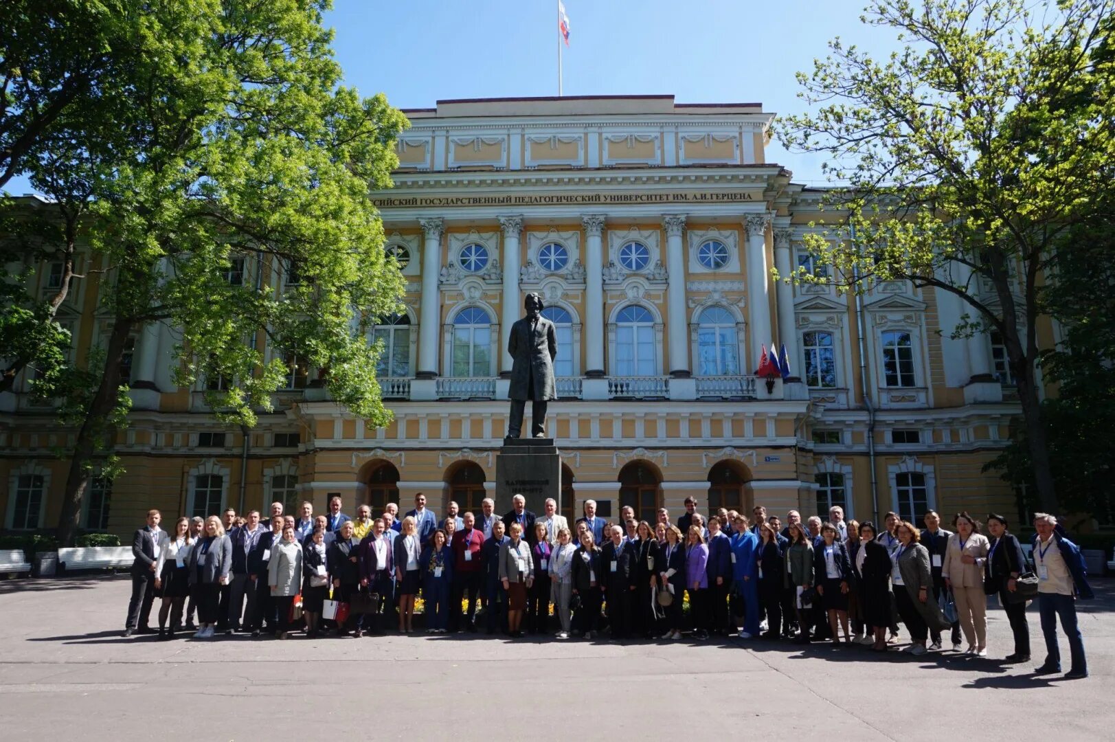 Сайт медицинского университета спб. РГПУ им Герцена. Мариинский зал РГПУ им Герцена. Студенты российский педагогический университет им Герцена. Герцена фото университета.