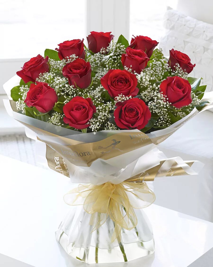 Огромный букет. Огромная охапка роз. Букет живых роз. Самые большие букеты цветов. Букет роз от бывшего.