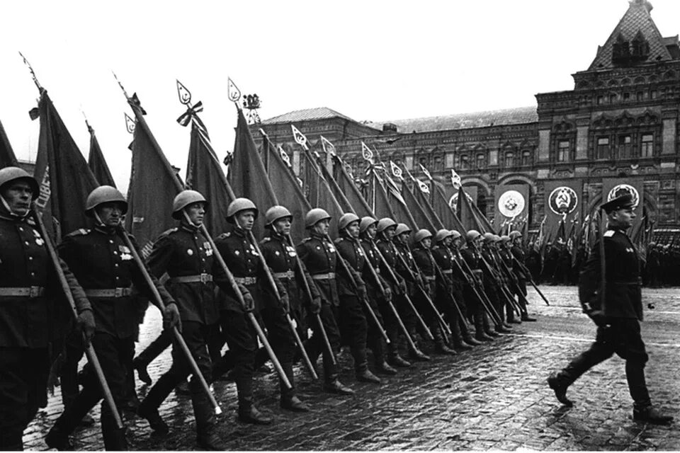 Парад победы в великой отечественной. Парад Победы 24 июня 1945 года. Парад Победы 1945 года на красной площади в Москве. Парад на красной площади 24 июня 1945. ВОВ парад Победы 1945.