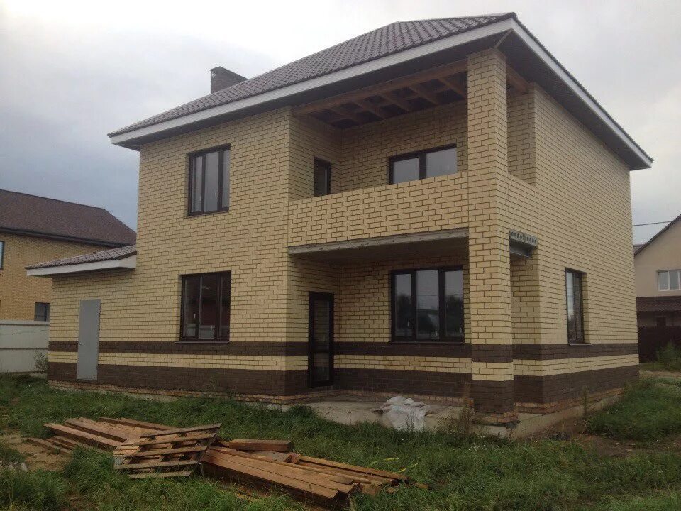 Проект z500 zx12 зеркальный. Двухэтажный дом 200 квадратов. Z500 проекты двухэтажных. Z500 проекты двухэтажных. Двухэтажные дома с балконом.