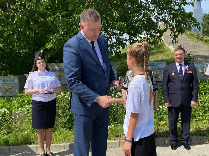 Дом учителя новочеркасск. Сайты новочеркасска управление образования. Сайты новочеркасска управление образования. Управление образования новочеркасск муравьева ольга юрьевна. Начальник отдела образования города макеевки.