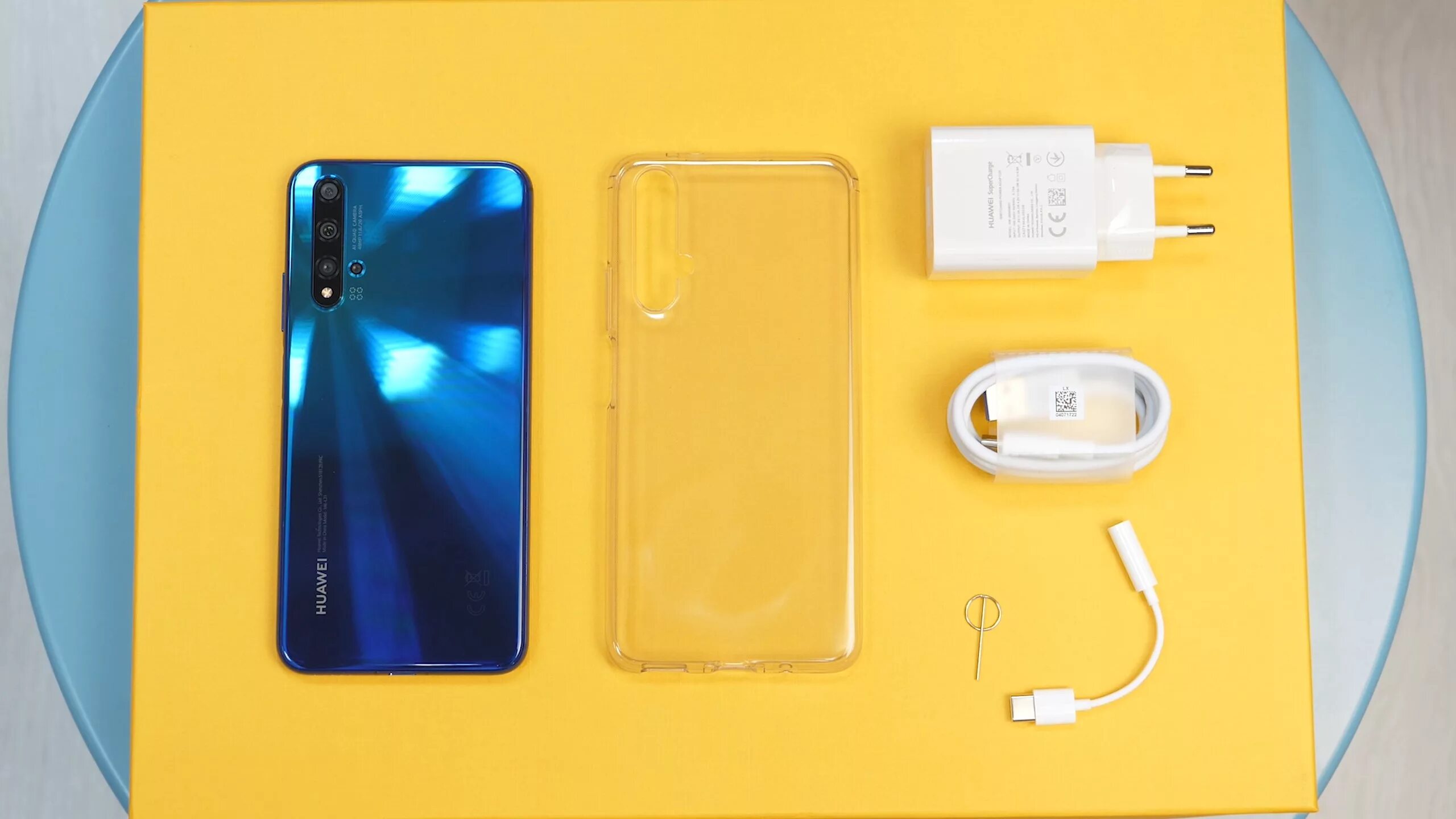 Huawei Nova 5t комплектация. Nova 5t зарядка. Зарядка для Huawei Nova 5t. Зарядник на Хуавей Нова 5т.