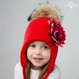 Детская шапка красная