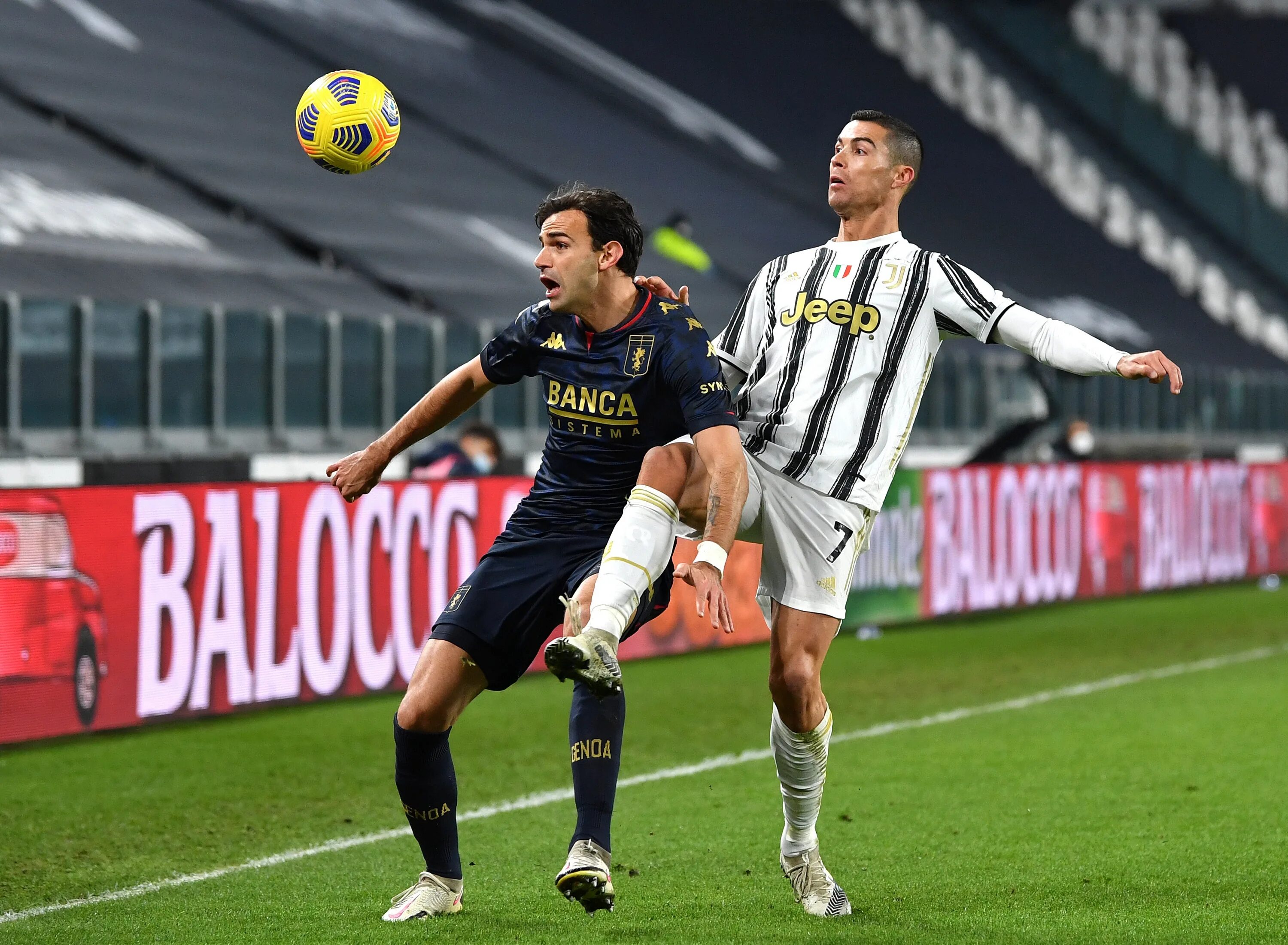 Ювентус дженоа 2020. Закарая ювентус. Дженоа ювентус матчи. Прямая трансляция. Дженоа ювентус матчи.