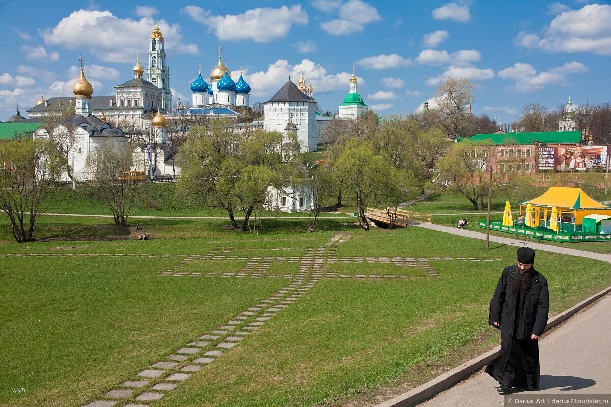 Сергиев посад вк. Смотровая площадка Сергиев Посад Лавра. Лавра Сергиев Посад лето. Улица Троицкая Сергиев Посад. Сергиев Посад современный.