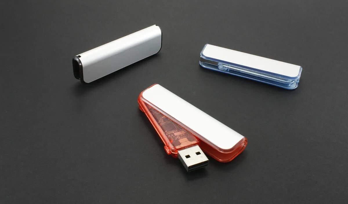 Wiki flashing. Флешка с поворотным механизмом. Прозрачная флешка. USB Flash Drive. Нестандартные USB-носители.