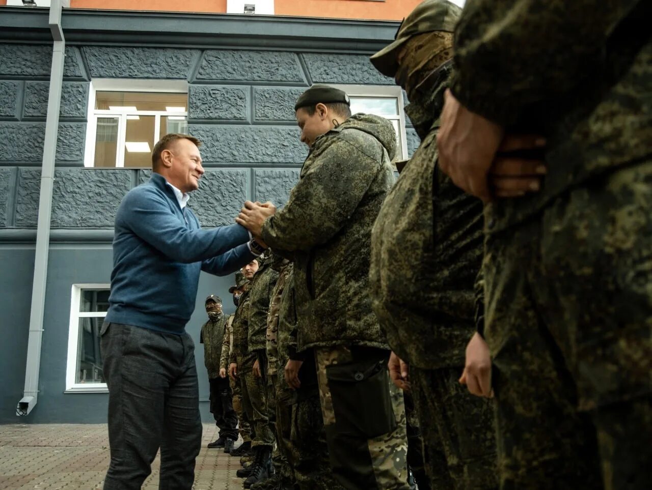 Мобилизация фото. Мобилизация в Северной Осетии. Российские солдаты в части. Мобилизация на Украине.