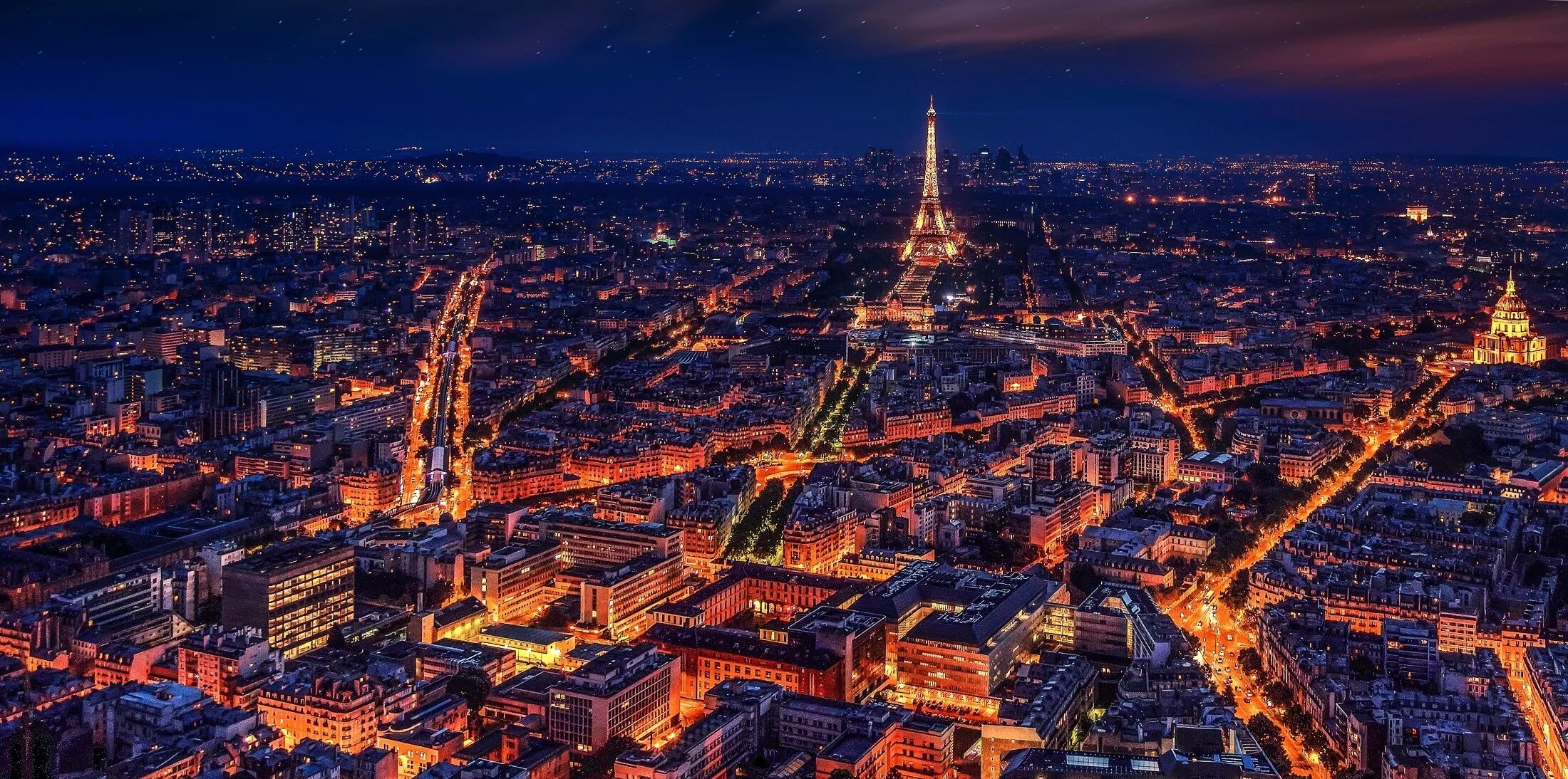 Французские главные города. Столица Франции. Эйфель башня ночью. Франция Париж. Франция Париж Сити.