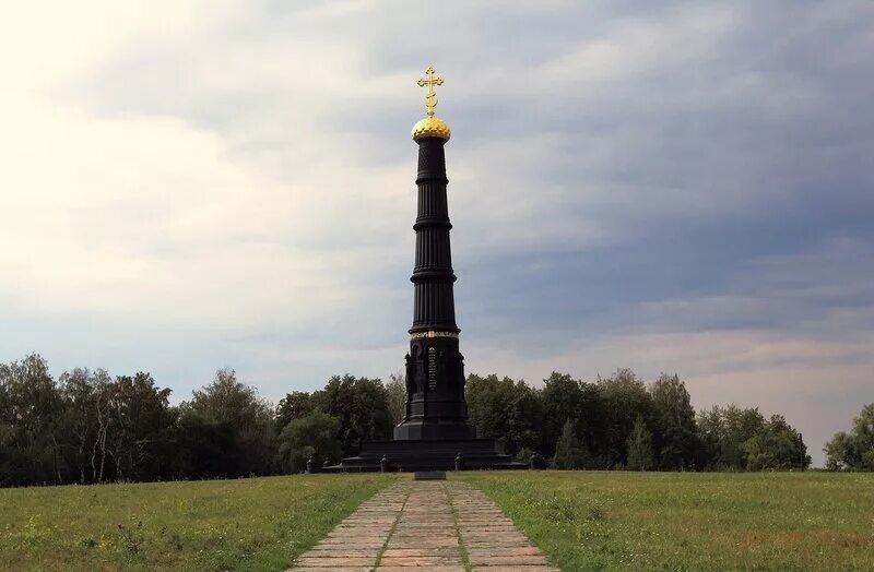 Куликово поле тульская область отзывы. Мемориал на Красном Холме Куликова поля. Куликово поле памятник. Куликово поле памятник колокол. Куликово поле Тульская область.