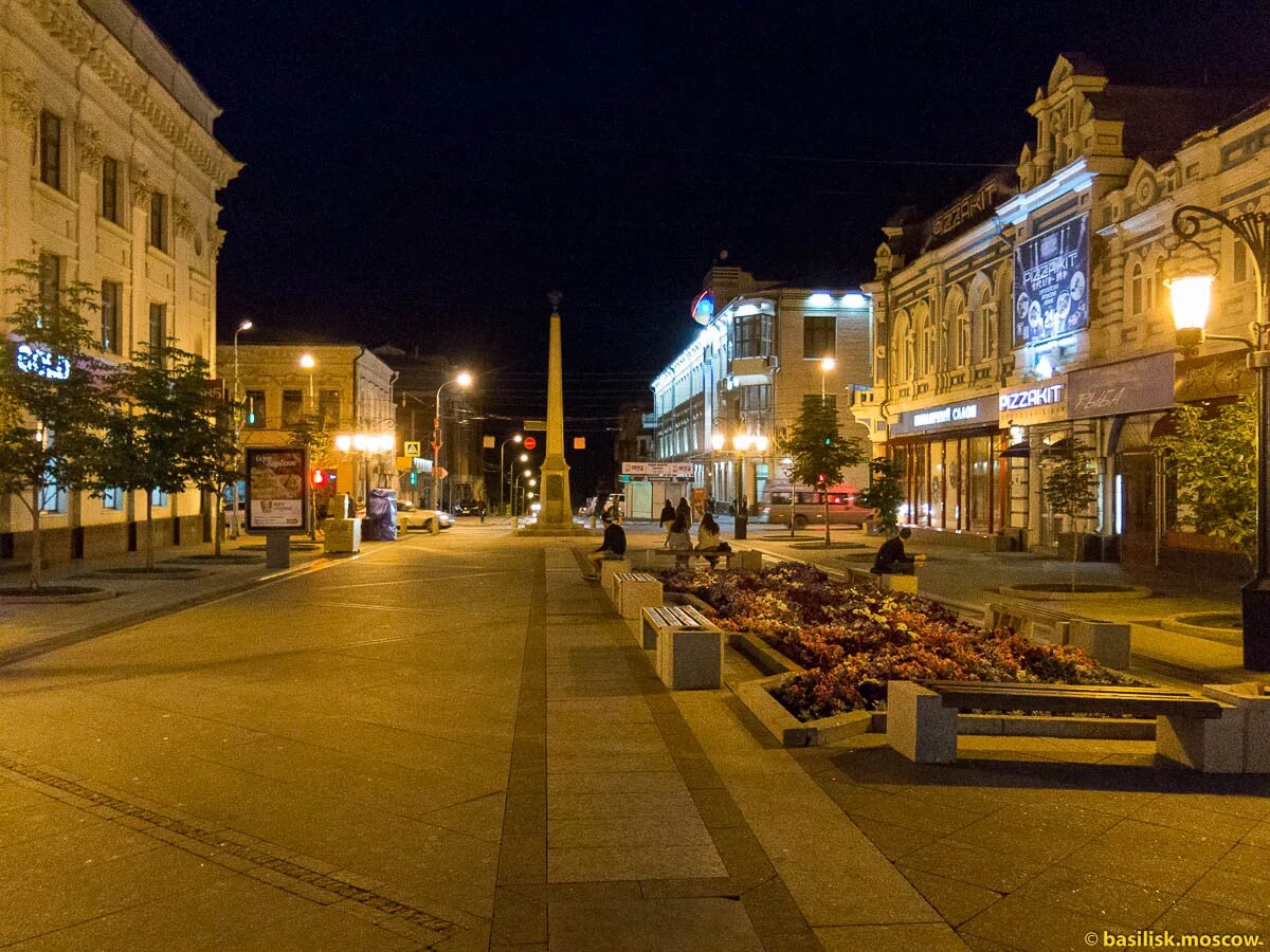 Самара вечером. Вечерняя Самара. Ленинградская ночью Самара. Самара улица Самарская ночью. Вечер в городе Самара.