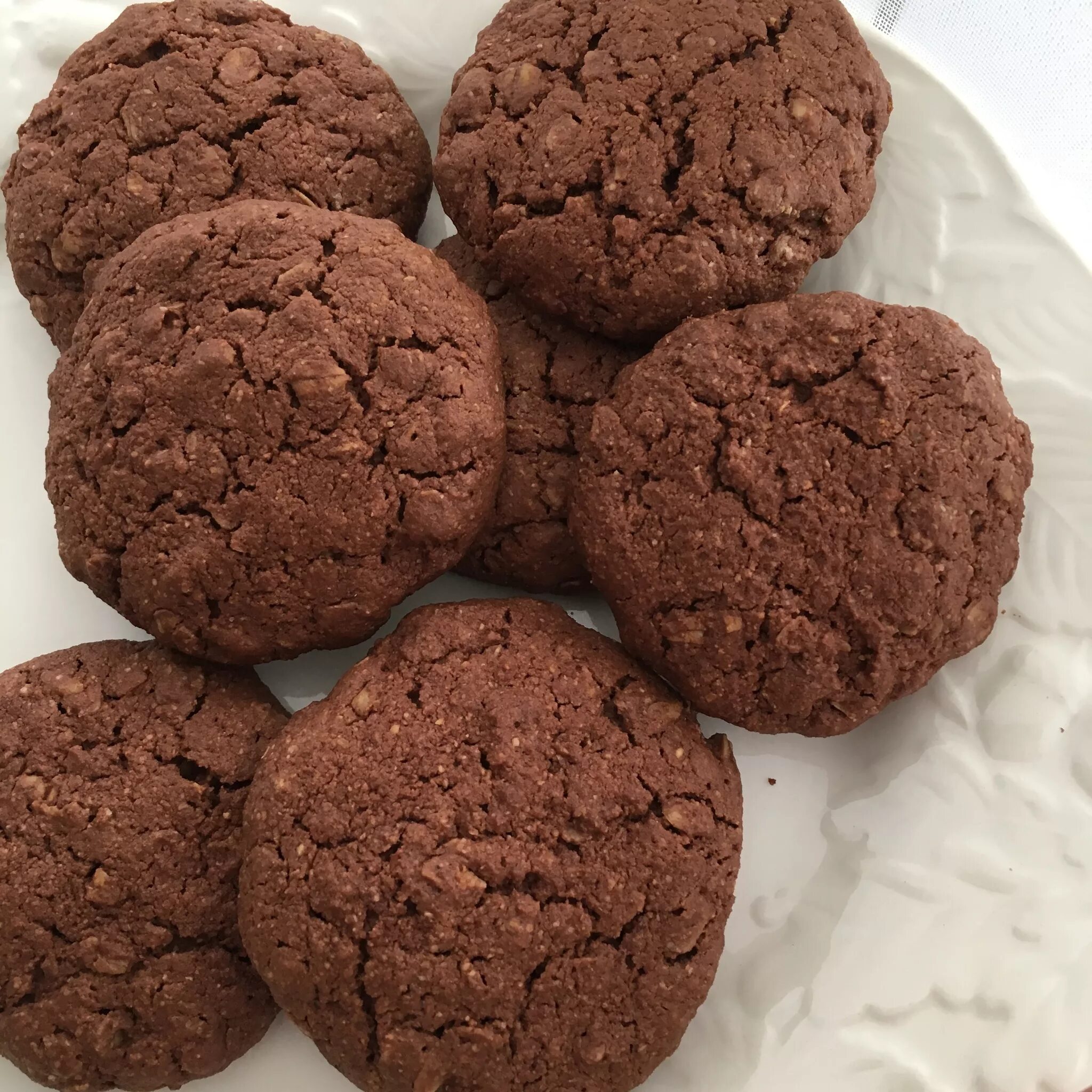 Домашнее шоколадное печенье фото. Печенье с шоколадом. Шоколадная из печенья. Домашнее шоколадное печенье фото. Домашнее шоколадное печенье с какао.