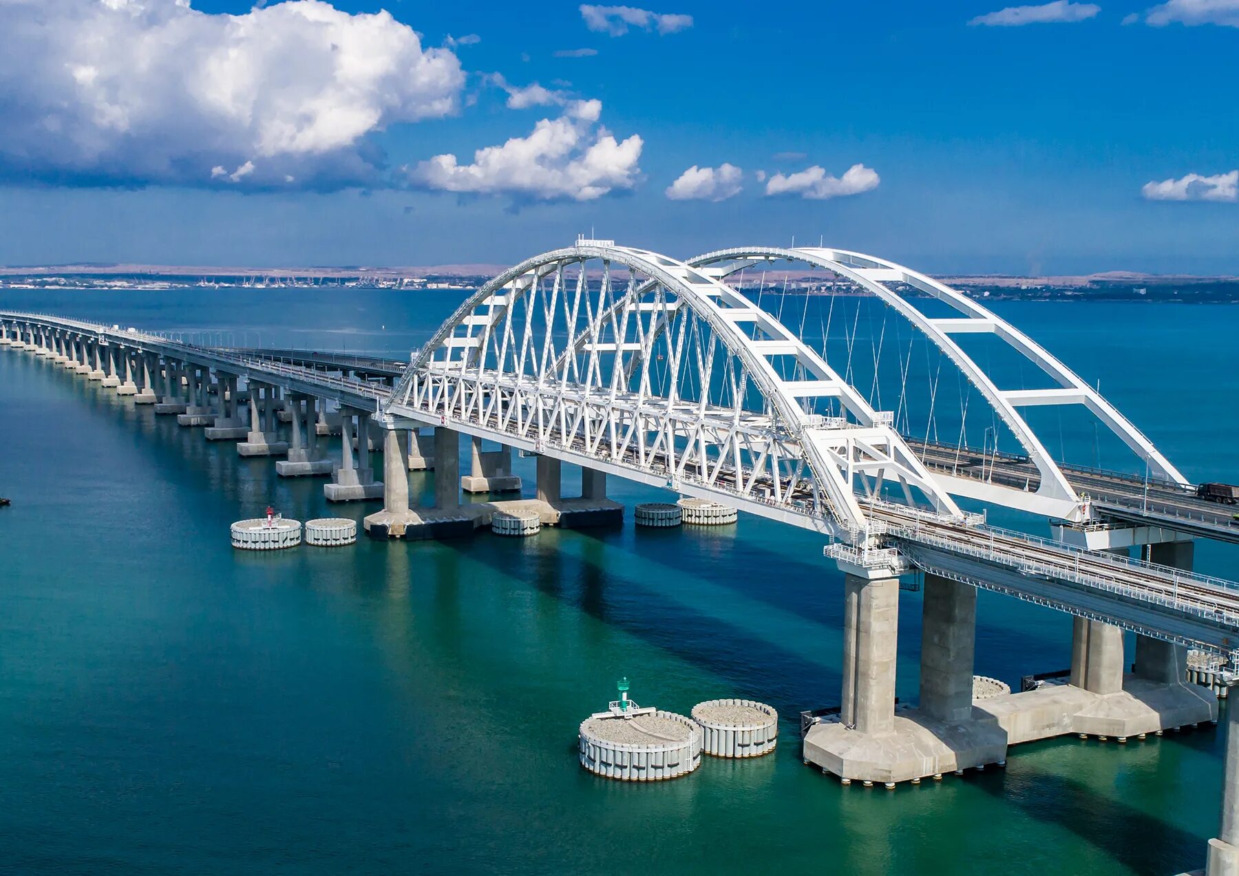 Как называется крымский мост. Крымский мост. крым керченский мост. мост через керченский пролив. крымский мост туристы.