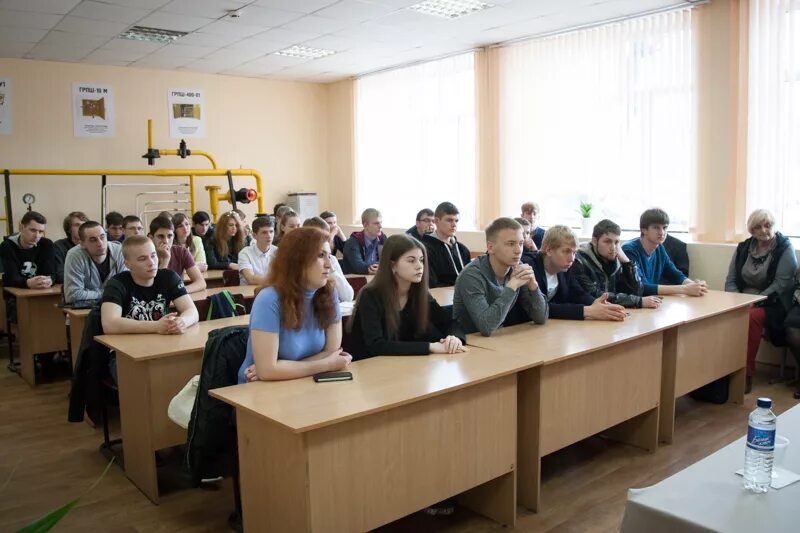 Промышленно экономический техникум сайт. Энгельсский промышленно-экономический колледж. ЭПЭТ. ЭПИК Энгельс колледж. ЭПЭК специальности.