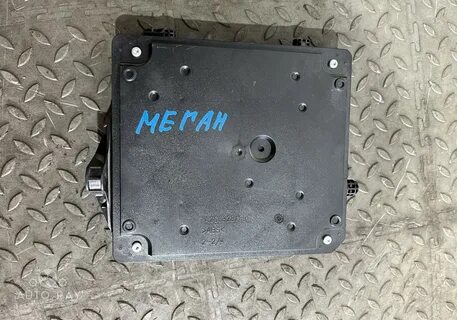 Блок комфорта 284B13208R для Renault Megane - купить б/у за 3000 р.