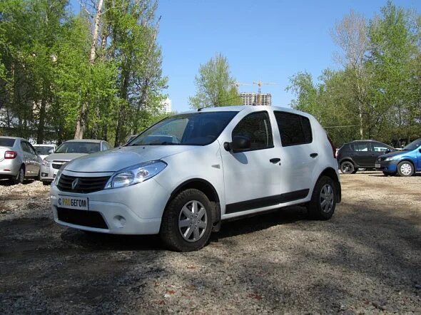 Renault Sandero 2010. Рено Сандеро 2010. Renault Sandero, 2010 1,4. Рено Сандеро 2011 1.4.