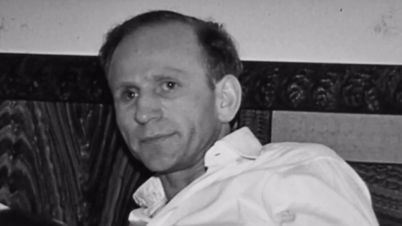 Пауль шефер чили. Пауль шефер шнайдер. Пауль шефер дигнидад. Пауль шефер. Шефер дигнидад.