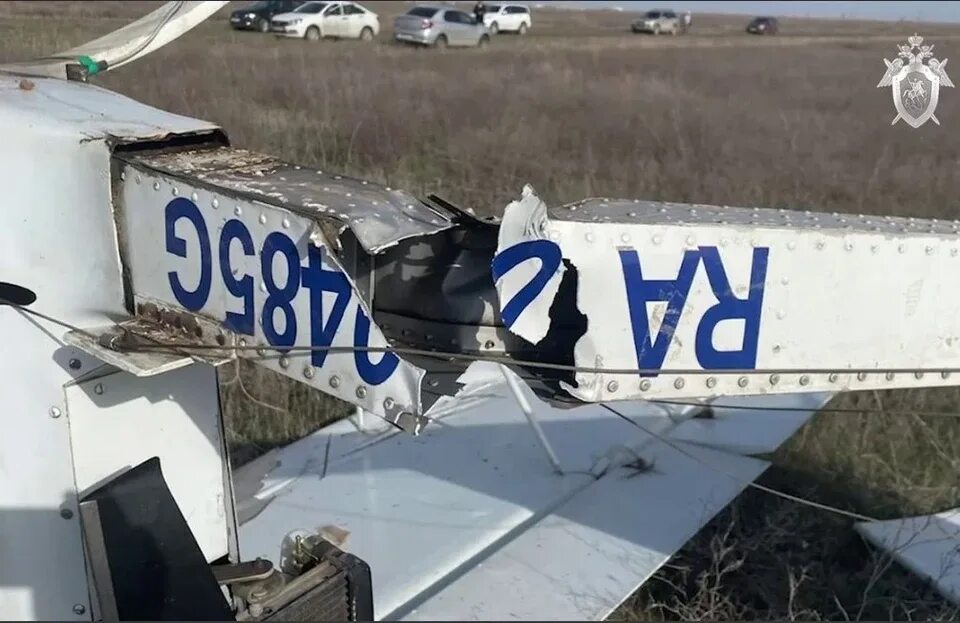 Волгоград с самолета. Падение лёгкомоторного самолёта. Волгоградская область самолет. Памятник самолету в средней ахтубе. Волгоградская область самолет.