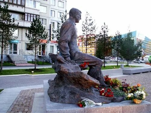 Памятник шостаковичу в санкт петербурге. Памятник шостаковичу спб. памятник дмитрию шостаковичу в санкт-петербурге. памятник шостаковичу гранд каньон.