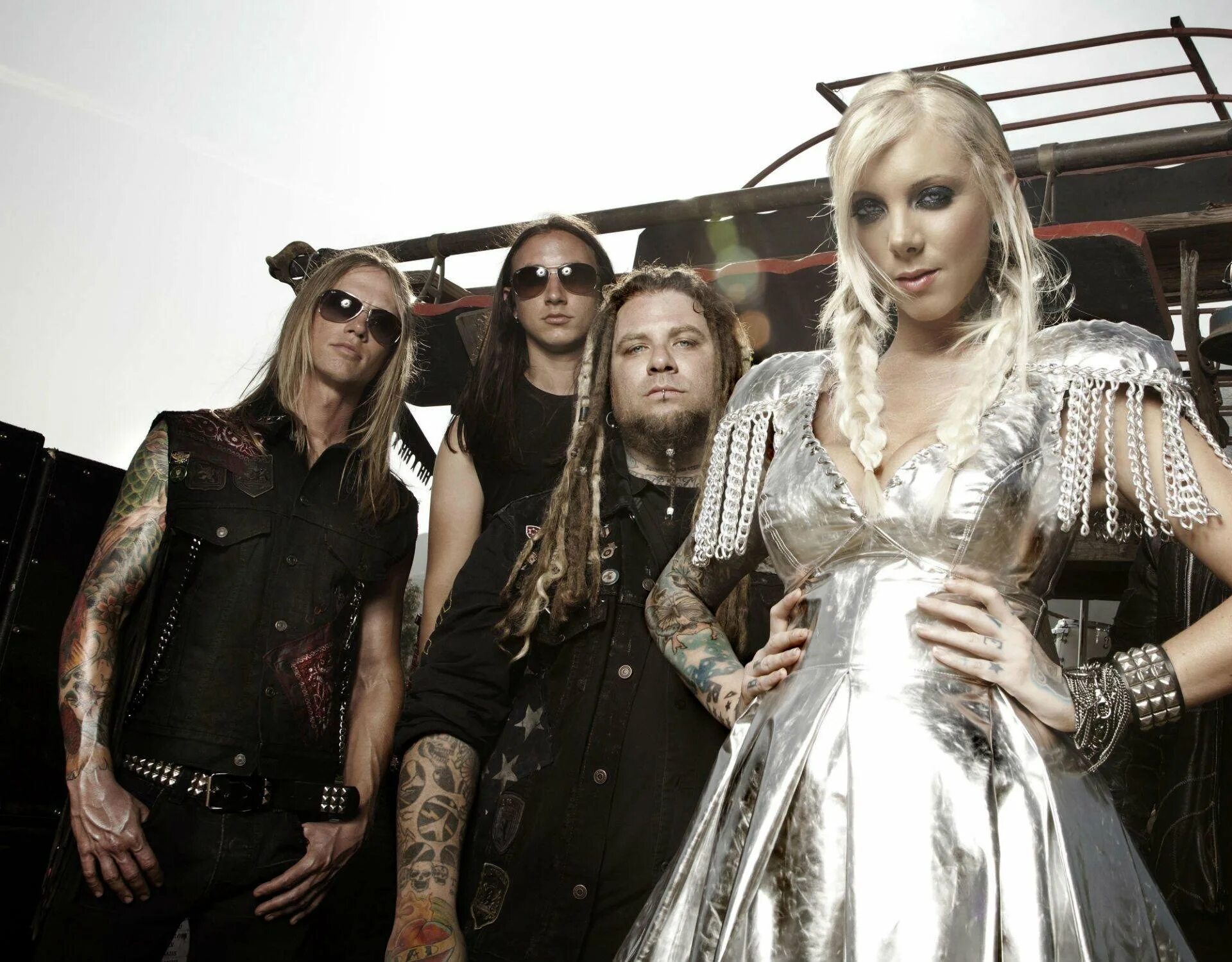 Maria brink. Группа in this moment. In this moment фото группы.