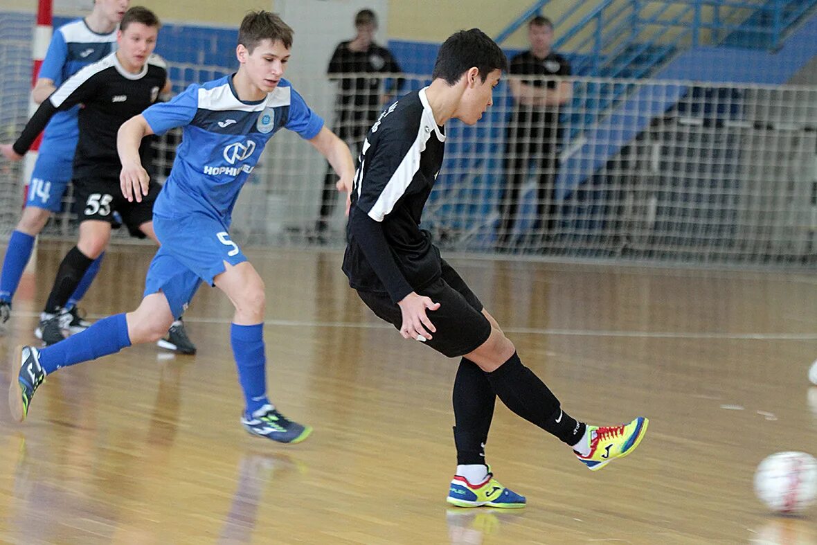 Мфк норильский никель победители. Новая генерация сыктывкар. Мфк норильский никель форма. Путевки норникеля. Рамонов норильский никель.