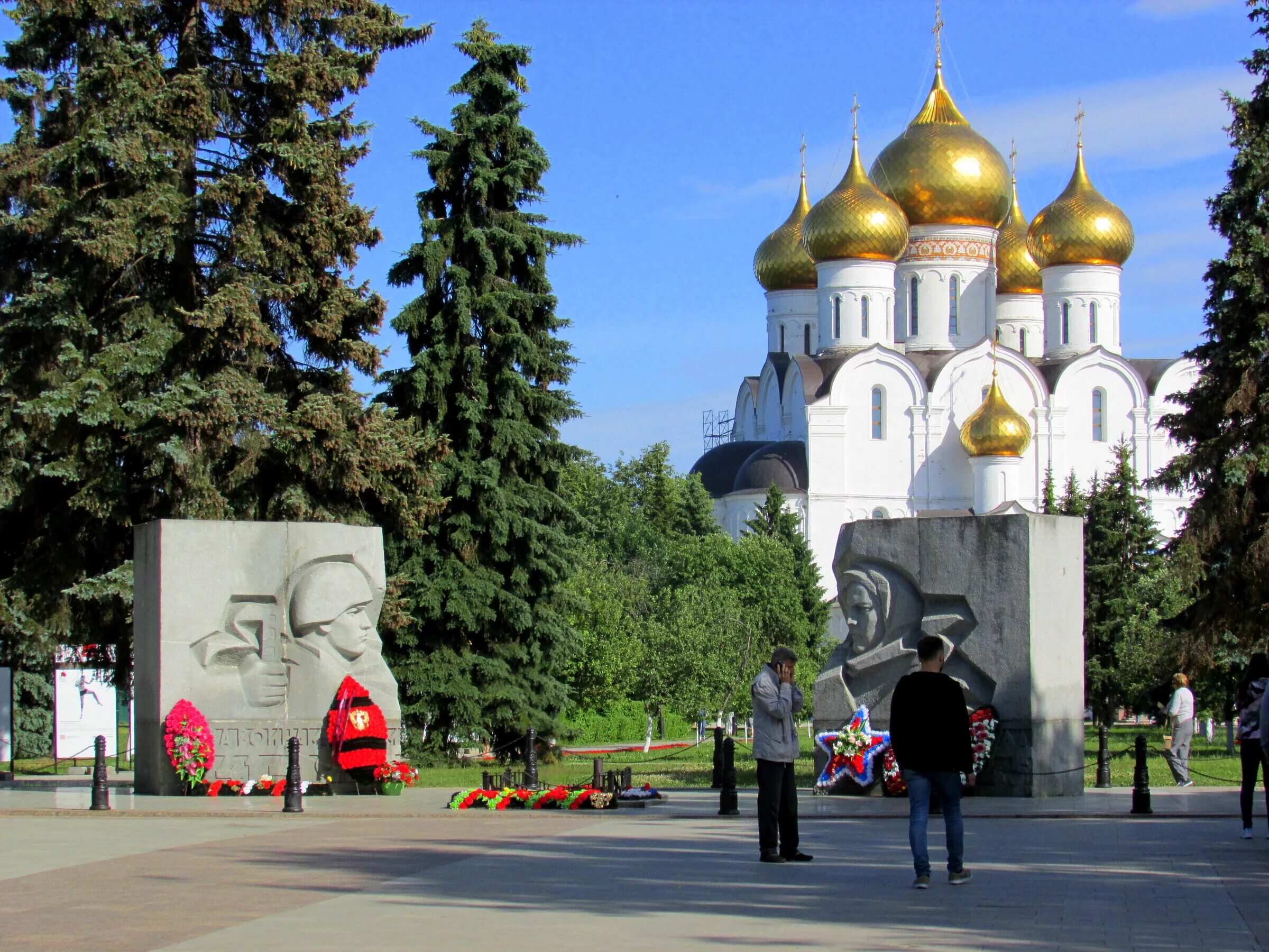 Ярославль экскурсионный. Город Ярославль. Обзорная экскурсия по Ярославлю. Ярославль город герой. Ярославль обзорная экскурсия по городу.