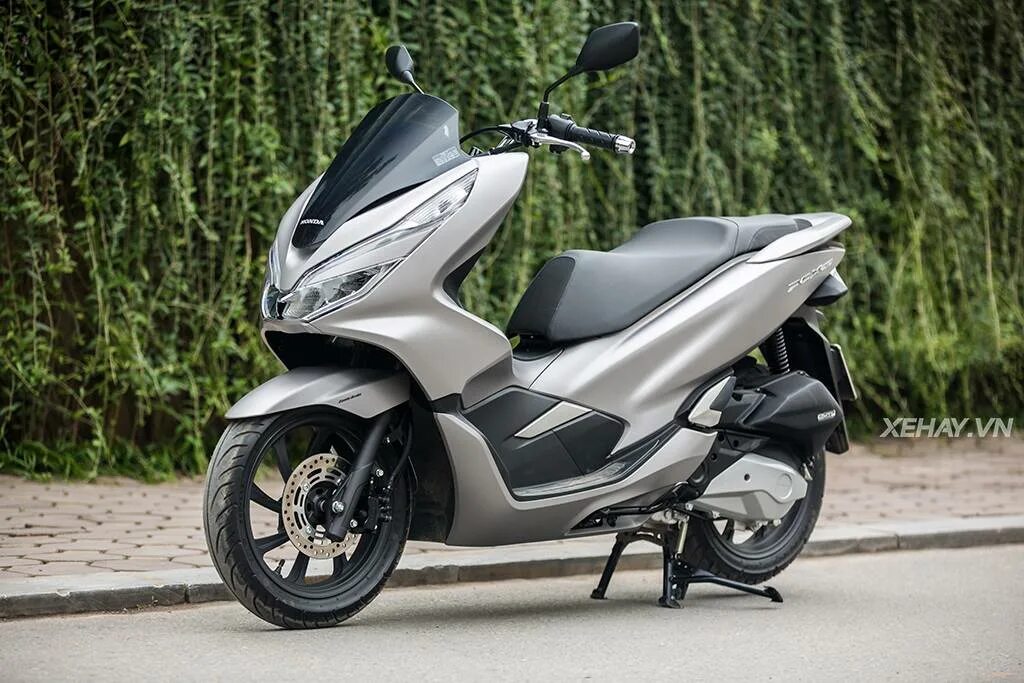 Скутер хонда москва. Honda PCX 2014. Honda PCX 150. Honda PCX 2018. PCX 125.