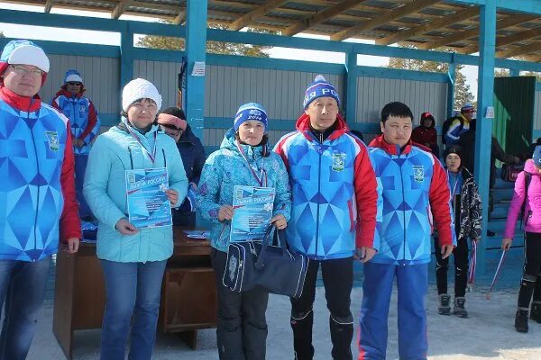 Погода в гусиноозерске на завтра. Гусиноозерск люди. Шариков Гусиноозерск. ГЭТ Гусиноозерск. Глава района администрации города Гусиноозёрск.