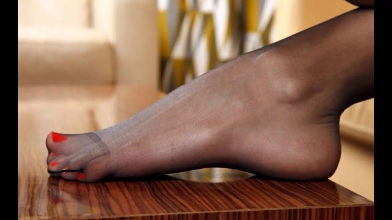 Feet foot stocking video. Эрин Браун feet nylon. Колготки на ножках. Женские стопы в нейлоне. Женские стопы в колготках.