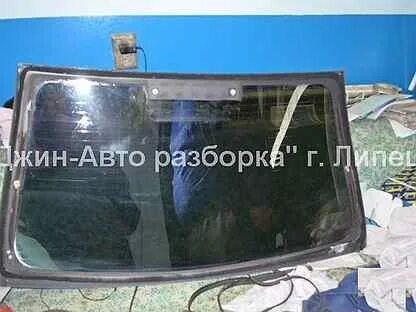 Пежо 407 заднее стекло