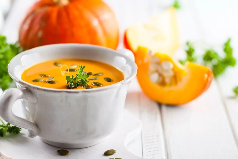 Вкусный суп из тыквы. Джейми Оливер тыквенный суп пюре. Осенний тыквенный суп. Осенний суп пюре. Супы при гастрите.