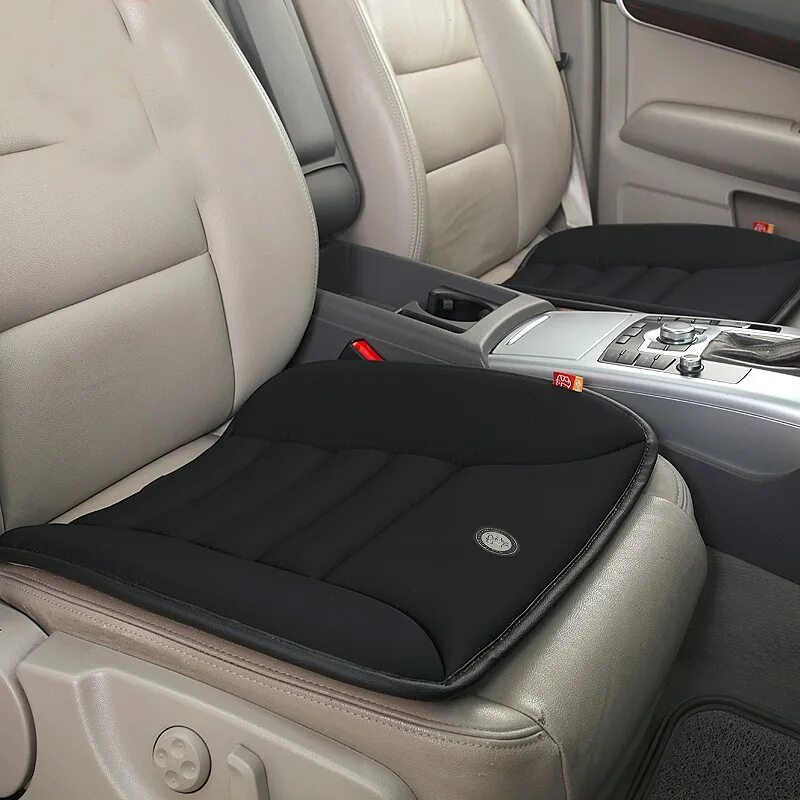 Xc70 kinder Seat Cushion. Подушка на сиденье автомобиля. Подушечки на сиденья автомобиля. Автомобильная подушка на сиденье водителя.