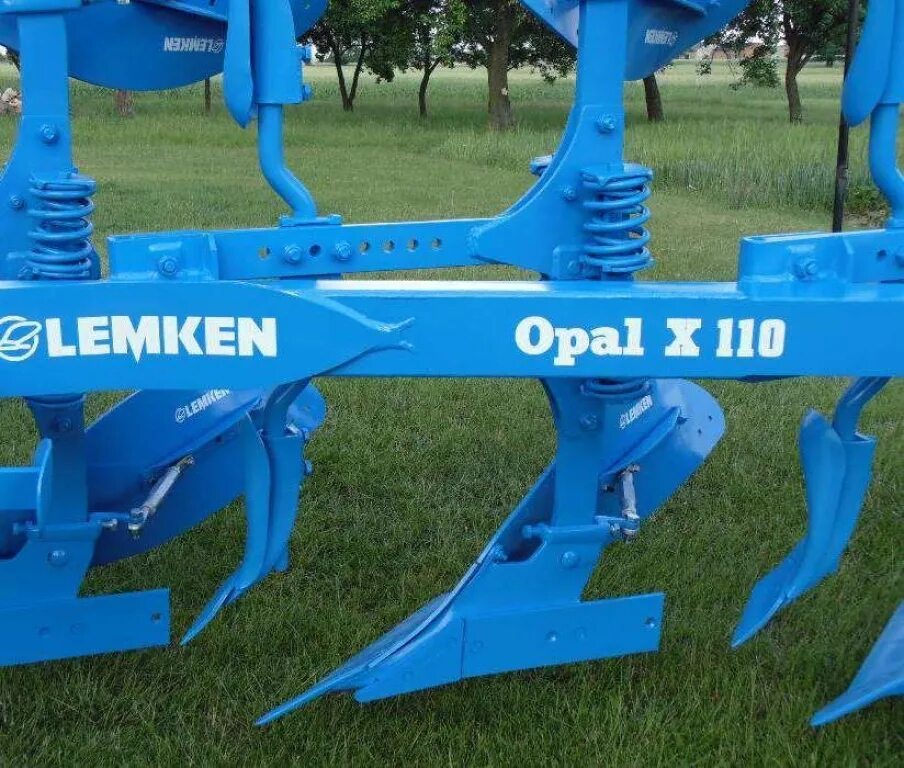 Корпус плуга купить. Плуг оборотный «Lemken» 10 корпусов. Лемкен Даймонд 10 блок управления плугом. Плуг Лемкен навесной 5 корпусов. Плуг Lemken Juwel 7.