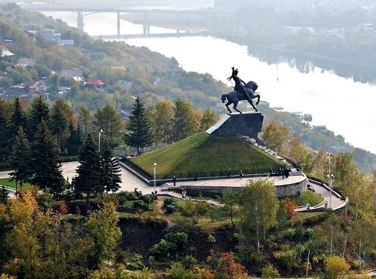 Салават Юлаев памятник в Уфе. Салават Юлаев памятник в Уфе набережная. Памятник Салавату Юлаеву в Уфе. Салават Юлаев памятник Башкирии.