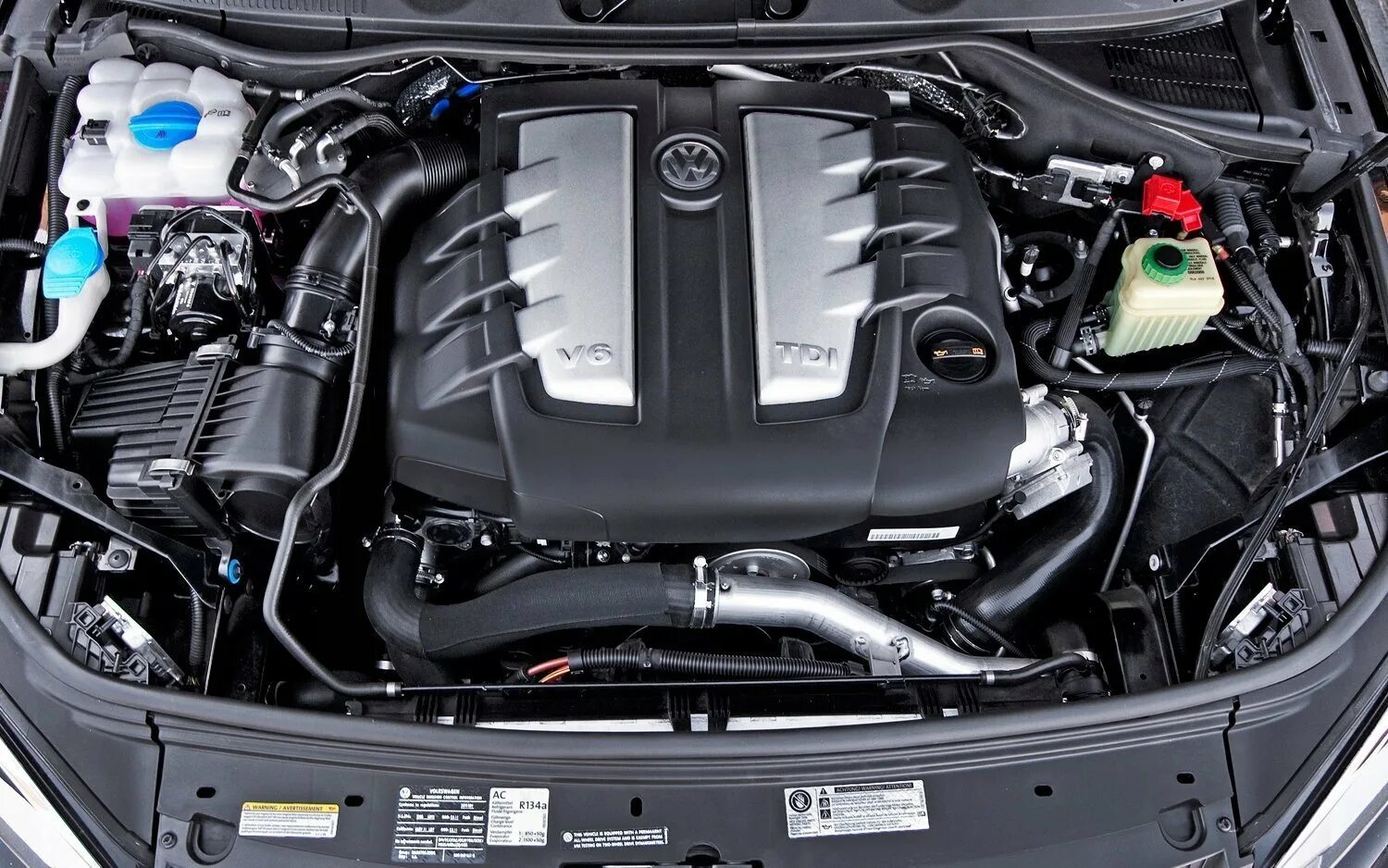 V6 3.0. Touareg nf двигатель v6. туарег 3.0 дизель. моторный отсек туарег 3.0 дизель. фольксваген туарег 3  3.0 дизель.