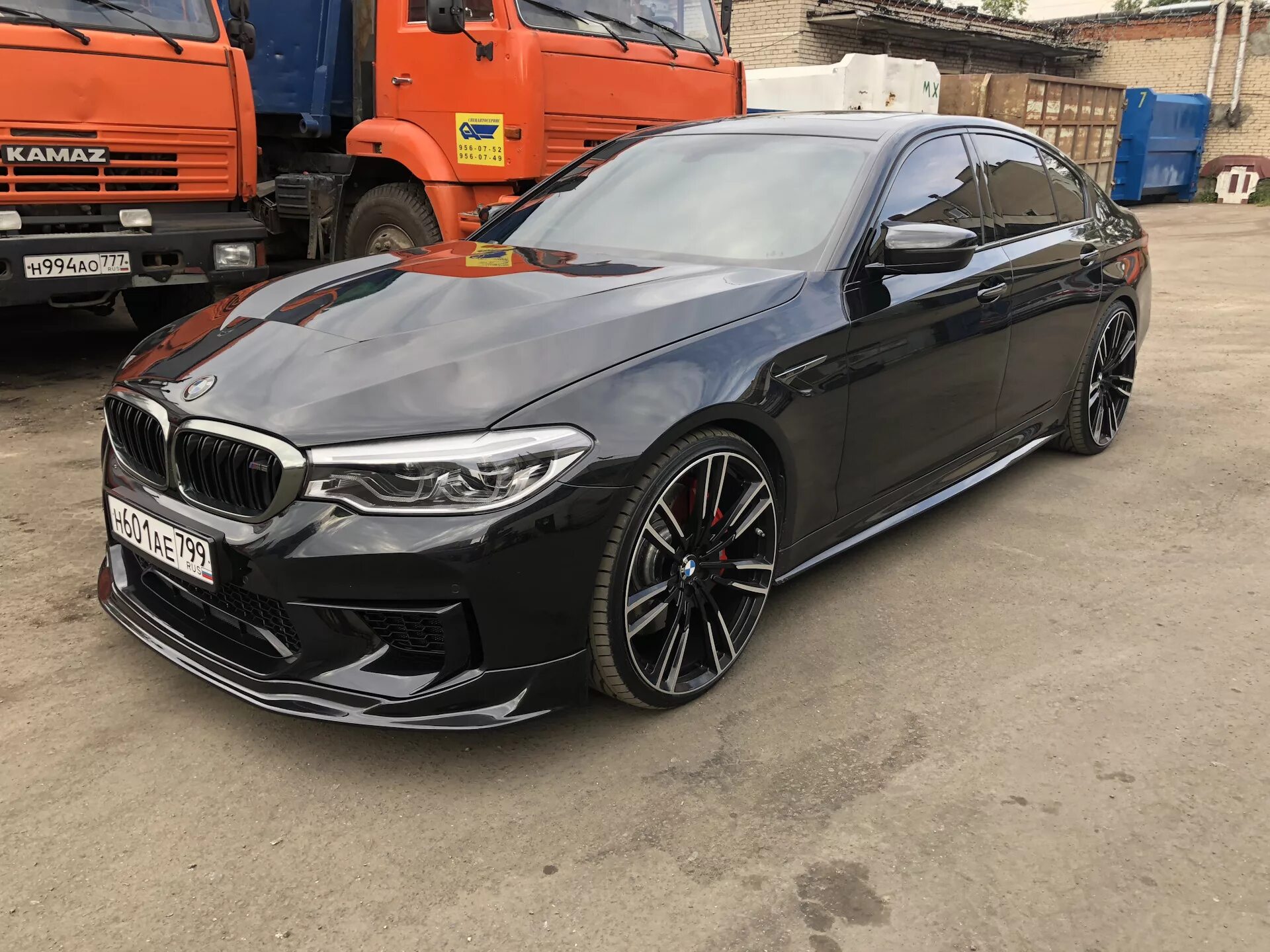 Bmw g30 m. BMW m5 f90. BMW m5 f90 2017. БМВ м5 g30. BMW m5 f90 в обвесе.