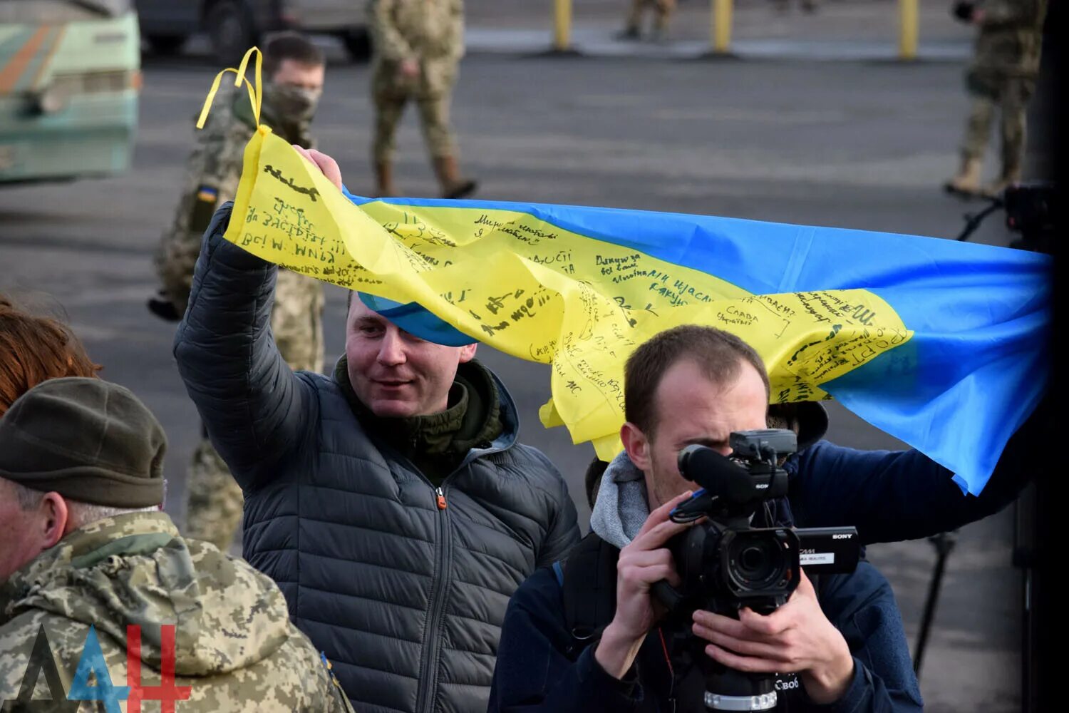 Украинские пропагандисты. Военные журналисты на Украине. Патриот Украины. О чем говорят украинцы сегодня