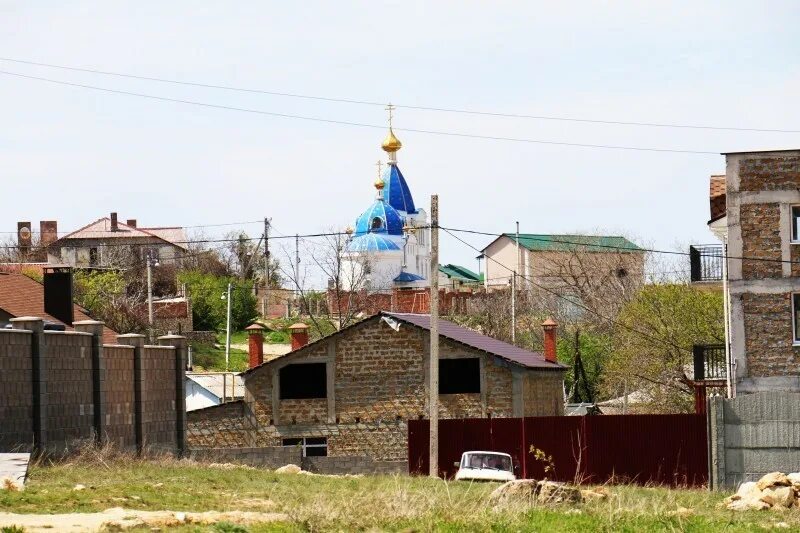 Красная горка Севастополь. Севастополь красная горка фото. Красная горка в Севастополе вид с вокзала. Севастополь красная горка лес. Севастополь красная горка