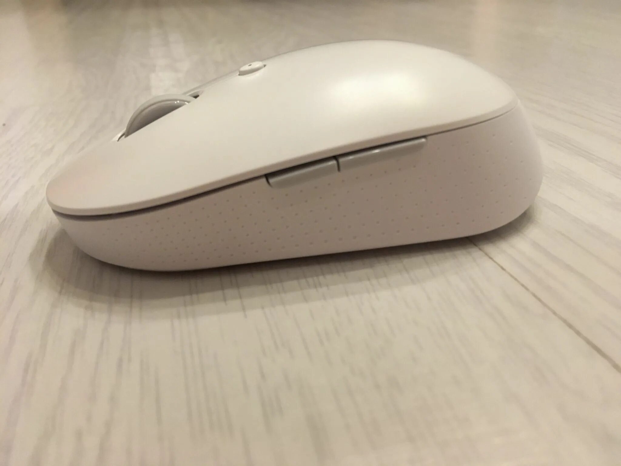 Xiaomi mi Dual Mode Wireless Mouse Silent Edition (White) hlk4040gl. Mi Dual Mode Wireless Mouse Silent Edition (White). Xiaomi Wireless Mouse Silent Edition. Xiaomi mi Dual Mode Wireless Mouse Silent Edition. Беспроводная мышь xiaomi silent edition