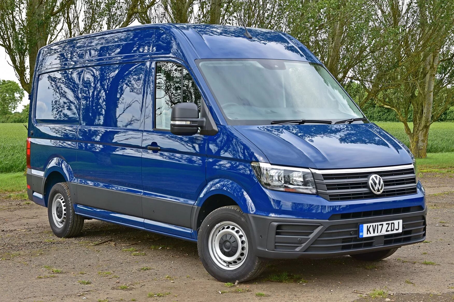 Volkswagen crafter купить. Фольксваген Крафтер фургон. Фольксваген Крафтер 2022. Volkswagen Crafter 2020 пассажирский. Фольксваген Крафтер 2021.