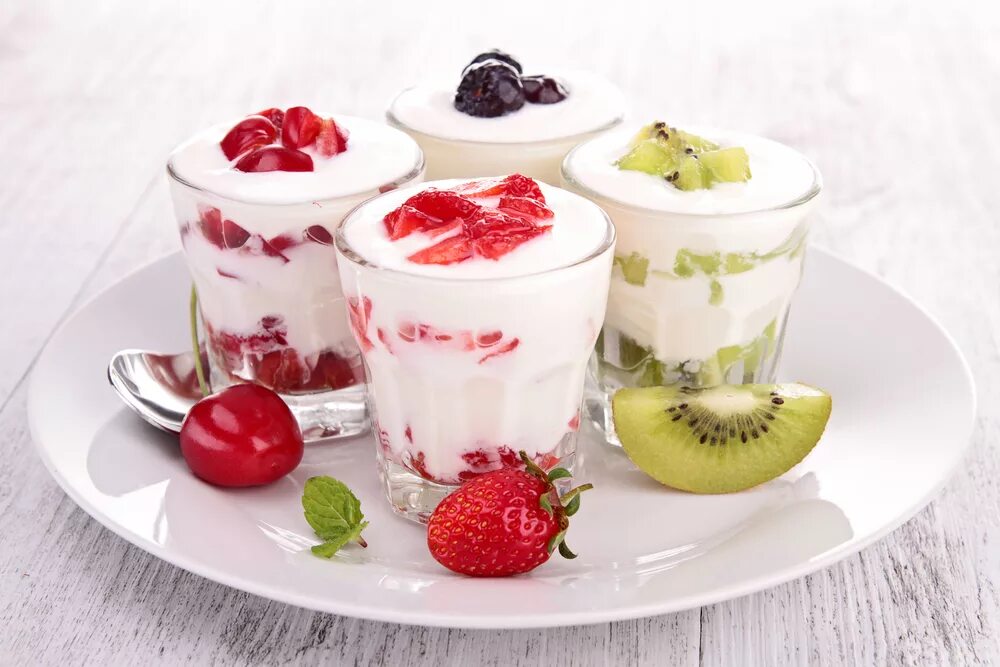 Фото йогурта. Йогурт. Домашний йогурт. Йогурт с фруктами. Йогурт фото.