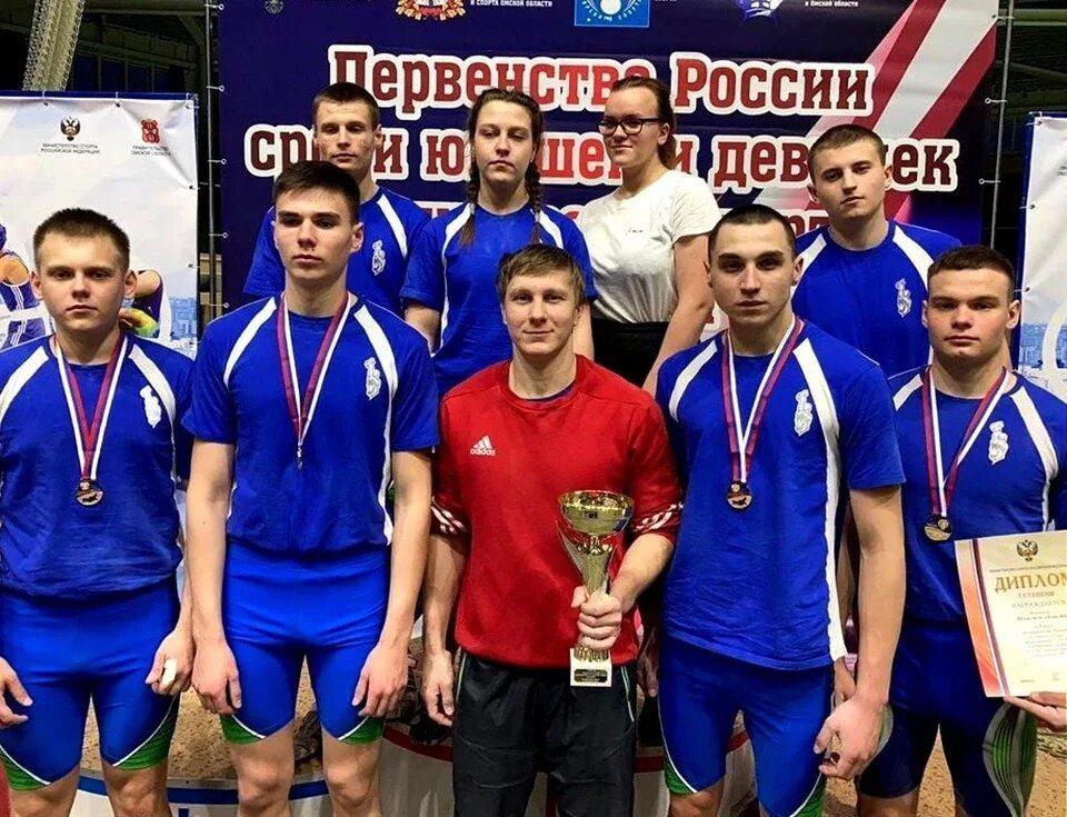 Кубок гиревой спорт. Чемпион России по гиревому спорту 2021. Чемпионат России по гиревому спорту. Чемпионат по гиревому спорту 2021 Омск. Гири соревнования.