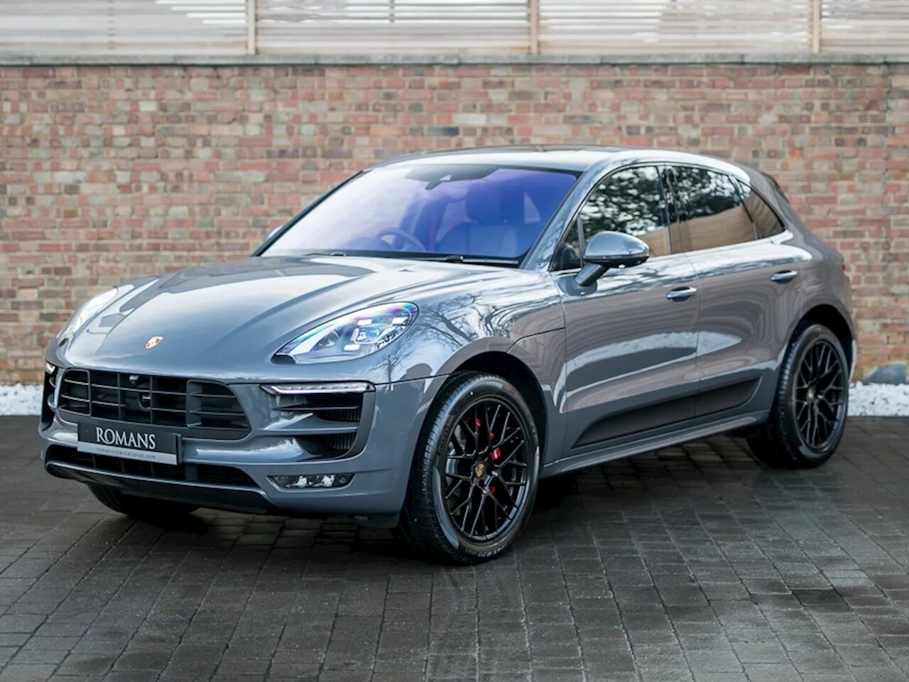 Amore макан. Porsche Macan GTS. Порше Кайен Macan. Porsche Macan GTS серый. Porsche Macan GTS 2020.