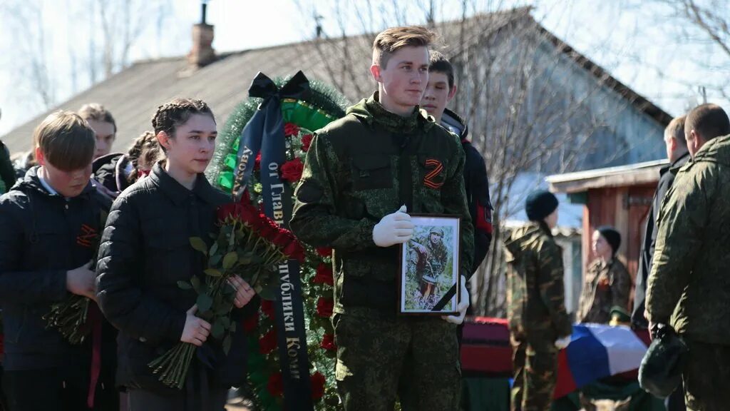 Прощание с солдатами погибшими на Украине. Похороны погибших в спецоперации на Украине бойцов.