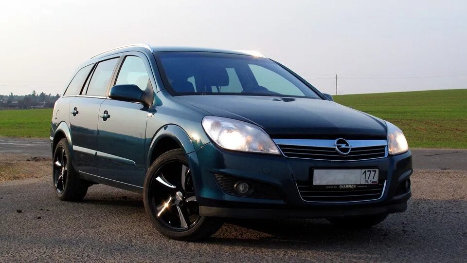 Опель универсал 2007. Opel Astra 2007 универсал. Opel Astra h универсал.